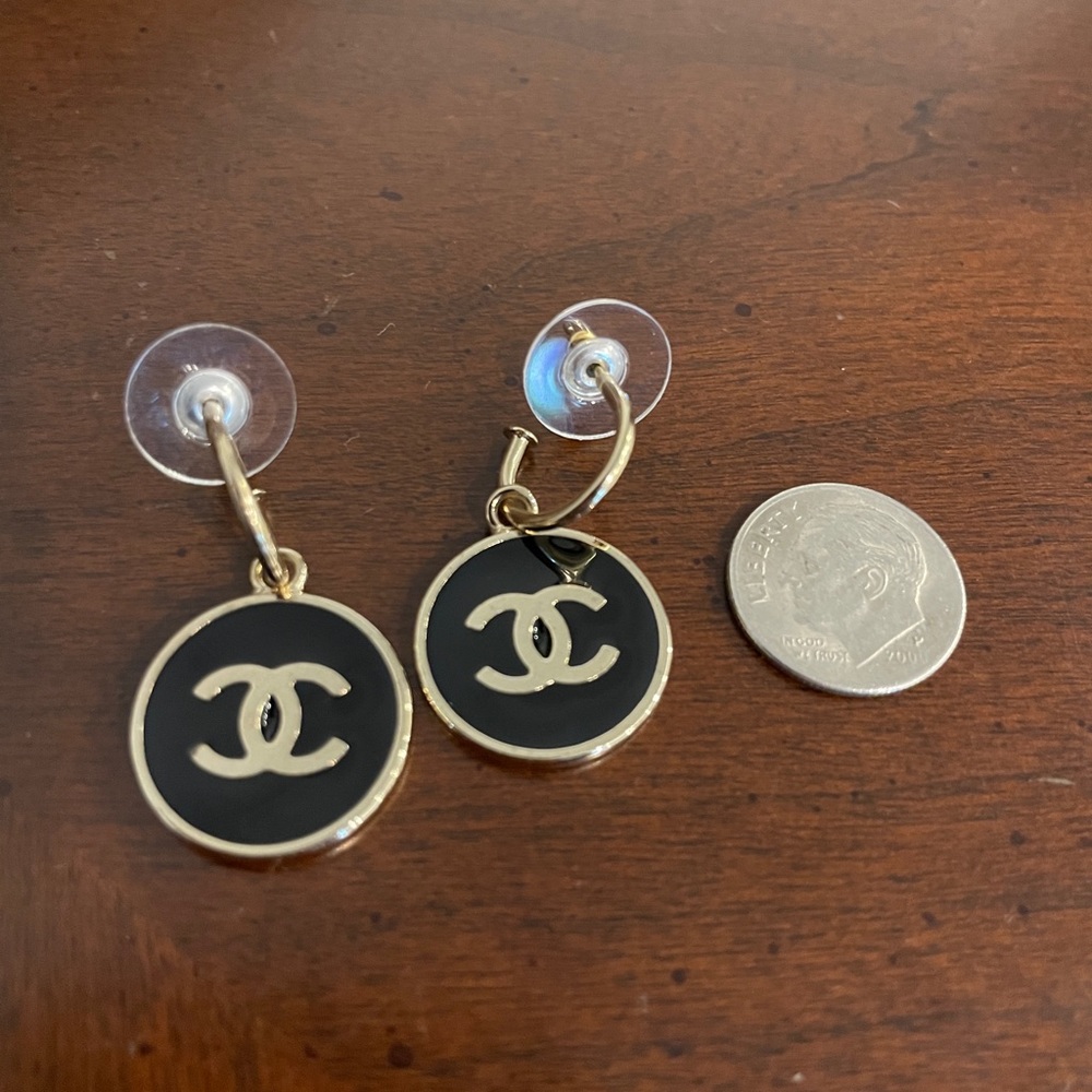 RESERVED Chanel CC Drop Earrings Interlocking Gold Tone Resin - Picture 8 of 9